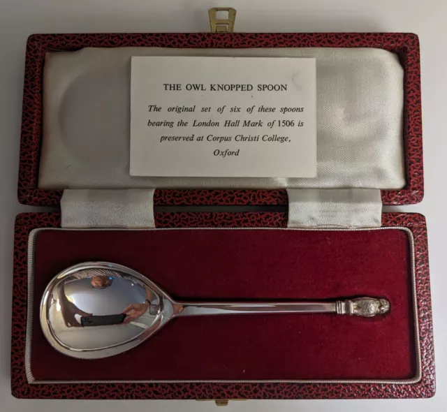 Custodie Elisabetta II cucchiaio replica gufo d'argento di C J Vander Sheffield 33 g