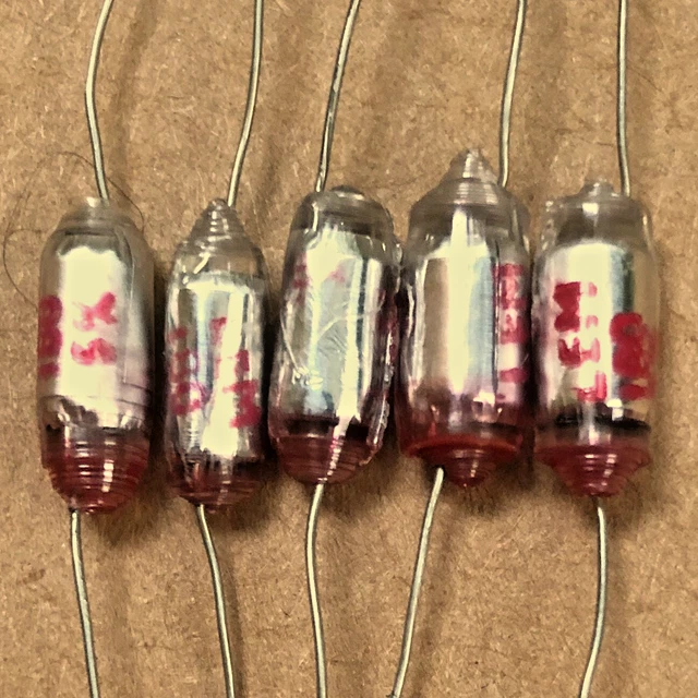 Lot De 5 Condensateurs Styroflex SUFLEX 150pF 63V – NOS Vintage