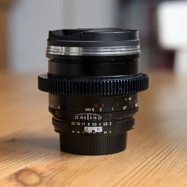 ZEISS Makro-Planar T* 50mm f/2,0 ZF für Nikon m. CinemodMaster Follow Focus Gear