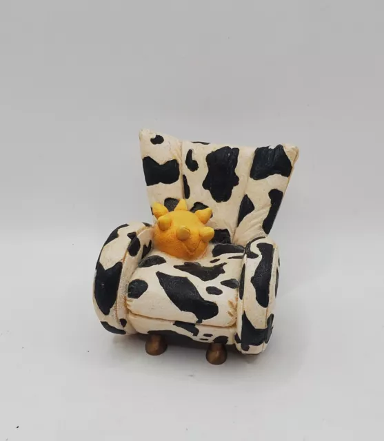 Willitts Designs Take A Seat Miniature Cow Chair Dollhouse Mini Furniture 2000