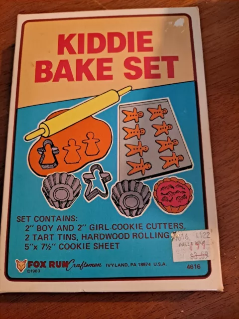 1983 Fox Run Craftsman Kiddie Bake Set