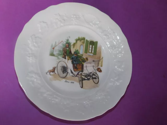 Assiette Céramique De Gien Voiture  Benz 1898  Decor  Au Raisin
