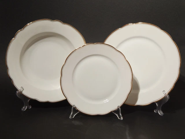 Lot De 3 Assiettes à Dessert Ancap Sona-Vérone, Fleurs Blanches Fait Main, Italie, 8 Pouces