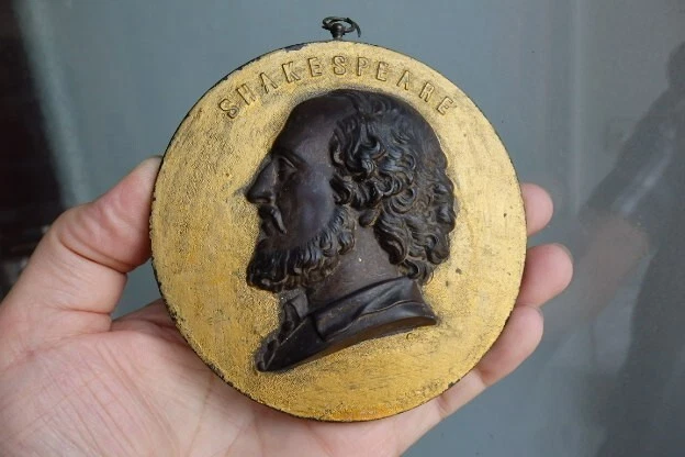 Médaillon En Bois Durci Second Empire - Portrait De Gioachino Rossini (1792-1868) - Bon état