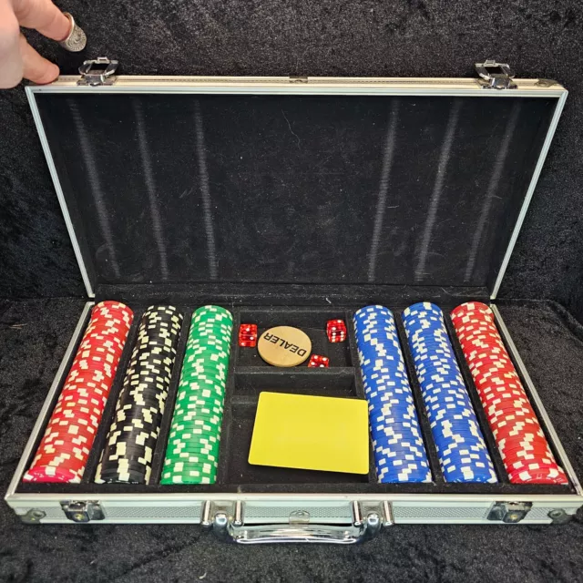 Weighted Poker Chip Set with Aluminum Case Casino Chips