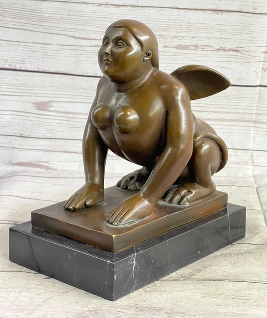 Strolling Past Fernando Botero Bronze Sculptures on Miami Beach`s Lincoln Art NR