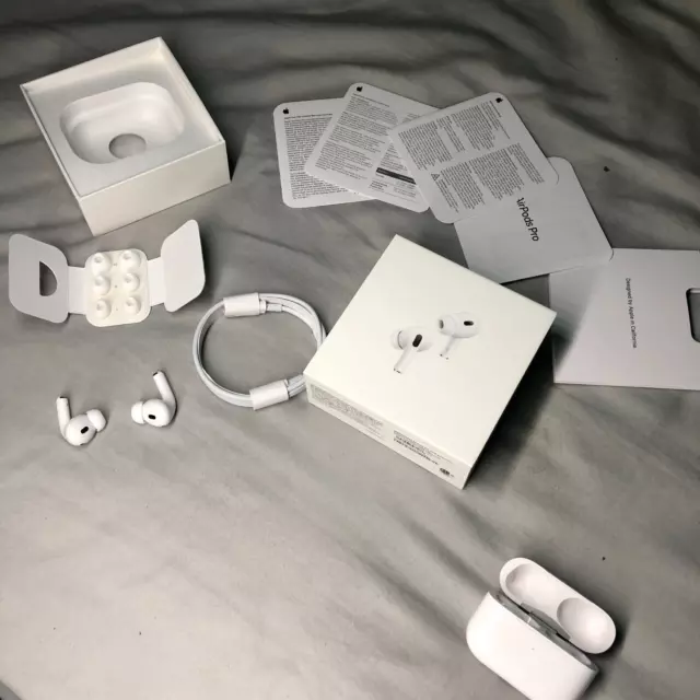 AirPods Pro 2nd Generation With MagSafe Wireless Charging Case Cable- White