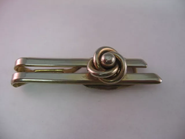 Vintage Mens Tie Bar Jewelry: Gold Tone Ball Nested in Knot Design
