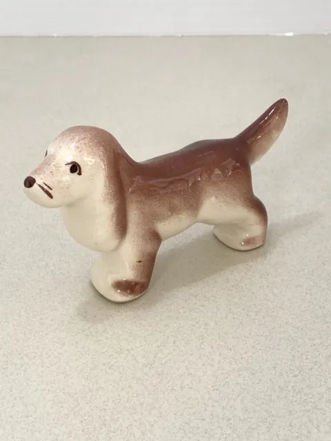 Vintage ceramic Dog dachshund figurine 3 x 5”￼.      40