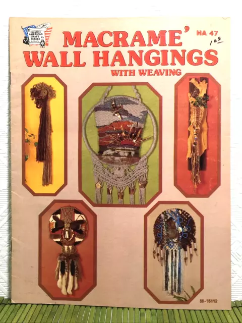 Colgantes de pared vintage con avellana tejida Pearson 1976