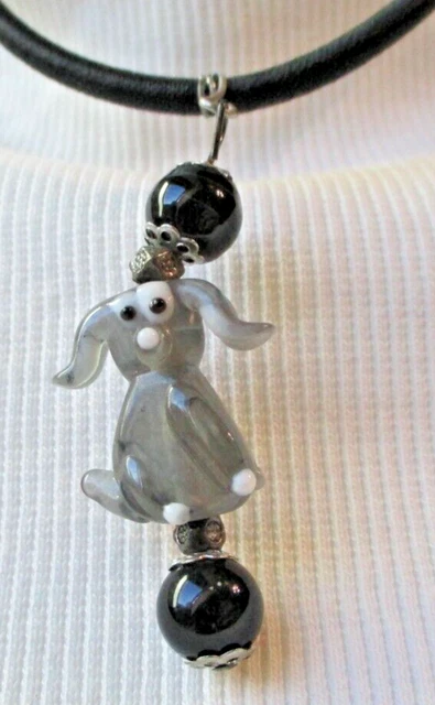 Pendentif Vintage Rare – Créateur Helena Rubinstein – Soleil En Métal Doré – Collier Long – Thème Beauté