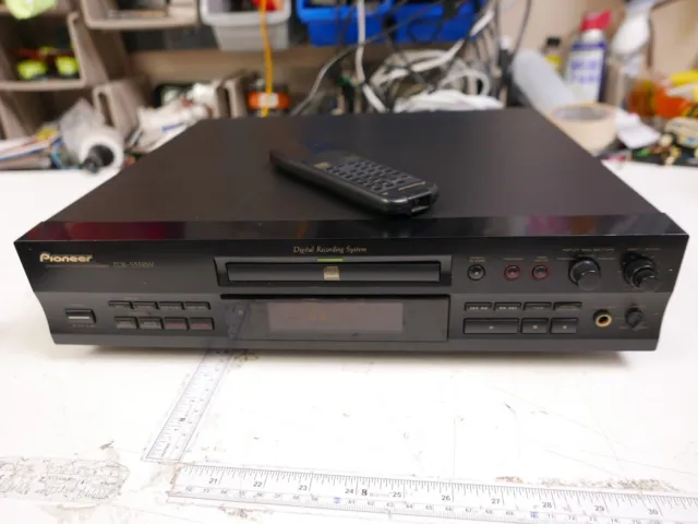 Pioneer PDR-555RW CD Compact Disc RW Recorder with Original remote