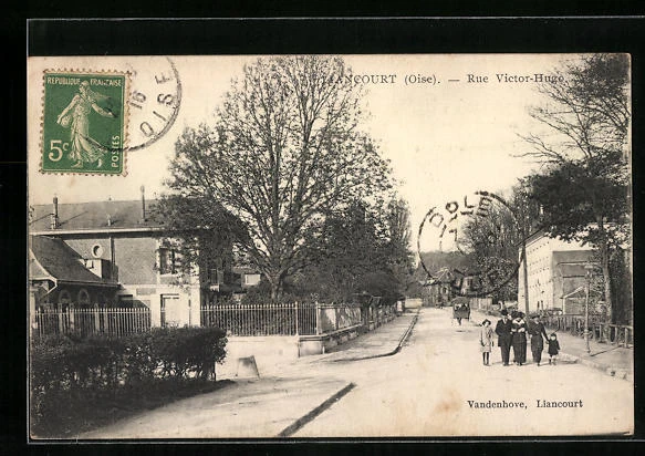 CPA Liancourt, Rue Victor-Hugo 1916
