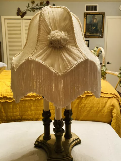 VICTORIAN Cream BOUDOIR LAMP Fringe SHADE 🌿 Beautiful