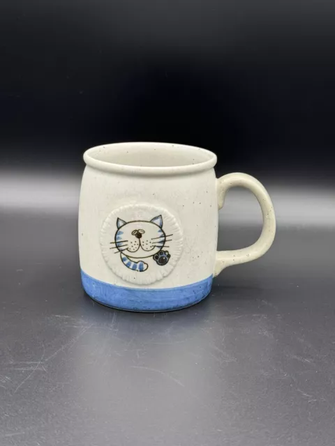 Stoneware Kitty Cat Mug Blue and Cream 3.5"