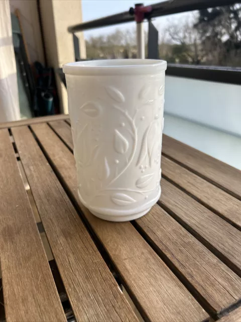 Joli pot ou vase en verre opaline blanche ancien vintage années 50 / 60