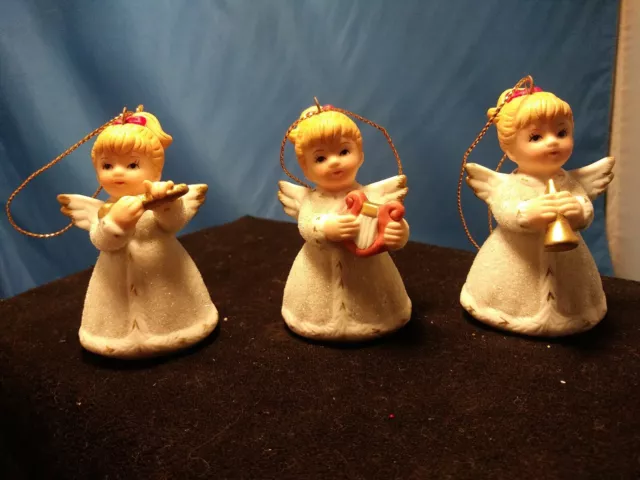 Vtg Homco Christmas Angel Band Figurines Set of 3 Porcelain Bisque BEAUTIFUL