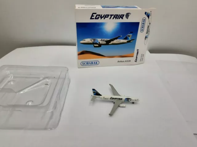 Airbus A320 ÉGYPTAIR 1/600 SCHABAK