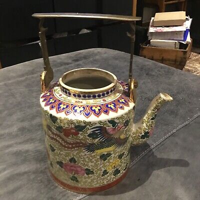 early 20th century chinese export 9 ins  colourful Teapot with brass handle 2