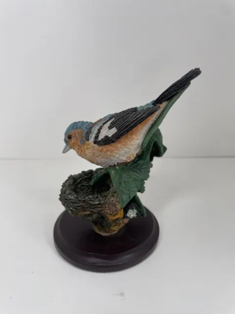 Statue oiseau en résine le pinson  the country bird collection