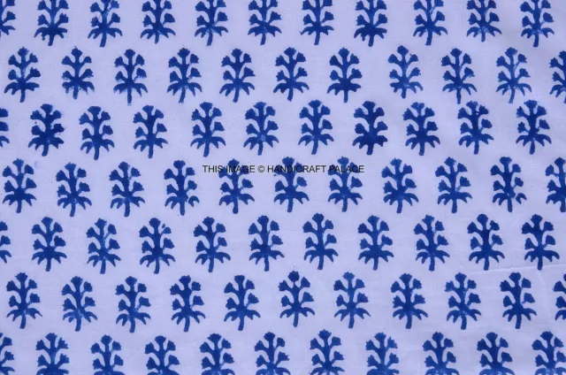 Bianco & Blu Tessuto Floreale Cotone Creazione Vestiti Indiano Coperte