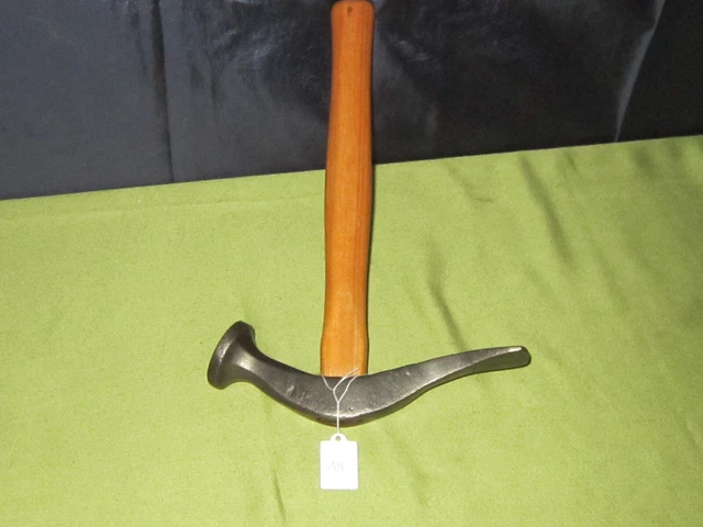 OUTIL ANCIEN AGRICULTURE, Moissonneur (forgé) Marteau à Battre les Faux