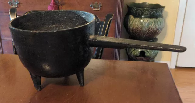 Antique American Cast Iron Posnet 3 Leg Sauce Pan 18th 19th Century Hearth
