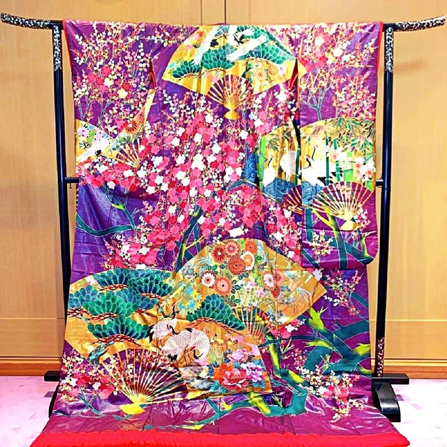 Japanese Kimono Uchikake New and Unused Wedding Pure Silk  japan 1062