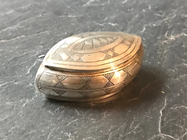 BOITE à KHÔL en ARGENT -ART DECO-  MAROC -Début XXème- SILVER KHOL BOX