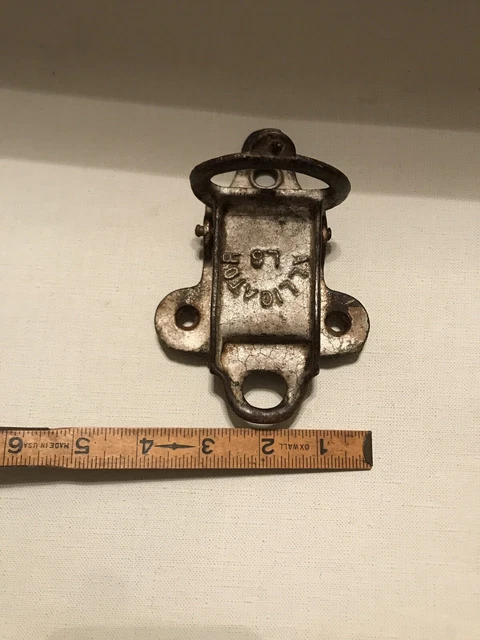 Vintage Cast Iron Barn Door Latch ALLIGATOR L8 Used  * Pull Chain Missing 10