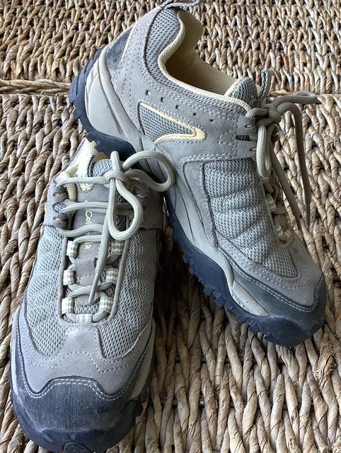 Columbia trail meister iv hiking shoes on sale