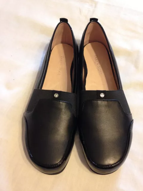 Taryn  Rose  Tolar  Black  Leather  Slip-On  Walker  Comfort  Shoes  Size  9 M