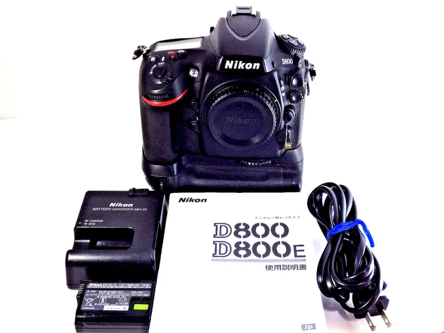 Nikon D800 36.3MP FX Digital SLR Camera Body w/ MB-D12 Battery Grip from Japan F 2