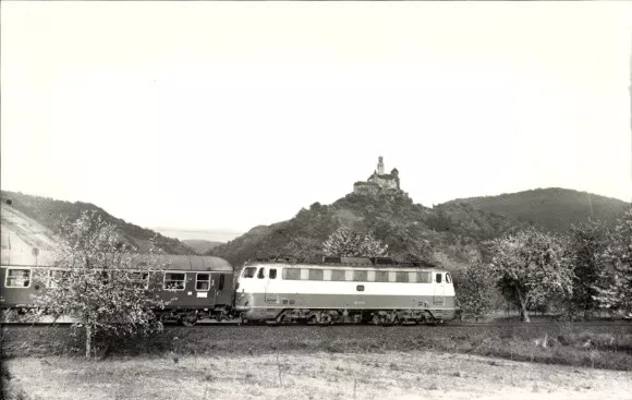 Foto Ak Deutsche Eisenbahn, DB E-Lok, Burg Panorama - 10889645