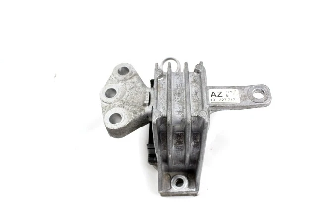 13227717 Support Moteur OPEL Insignia 2.0 96KW 5P D 6M (2010) Rechange