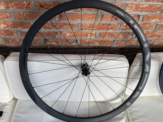 Newmen Evolution SL R 32 Laufrad Vorne 29"