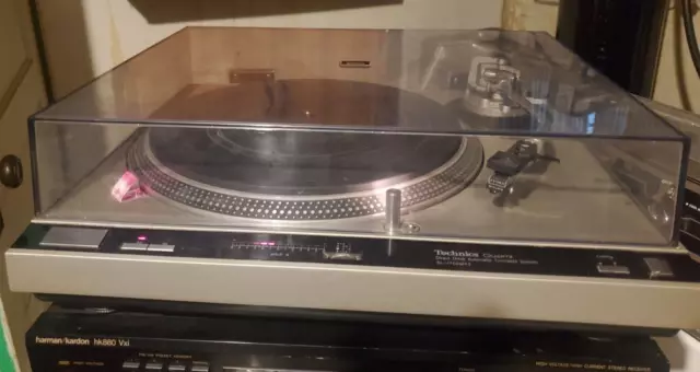 Technics Quartz Direct Drive Automatic Turntable System SL-1700 MK2
