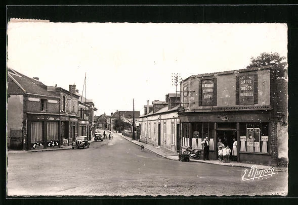 CPA Saint-Rémy-sur-Avre, Place de l´Eglise et Grande Rue 1958