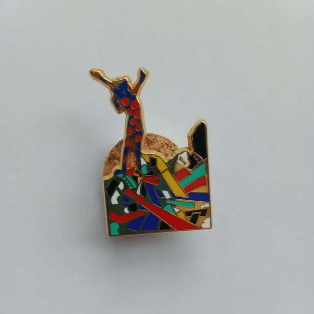 RARE PIN'S VALEO ESSUIE GLACE ARTHUS BERTRAND N
