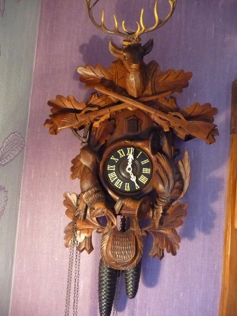 Ancienne Horloge à Coucou En Bois, Mécanique, état D'usage, Style Traditionnel
