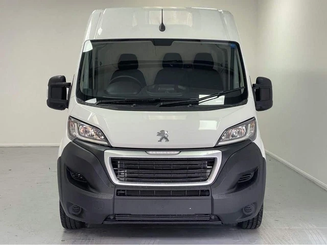 PEUGEOT BOXER 335 L3 H2 Professional Premium + With Ply In White £ ...