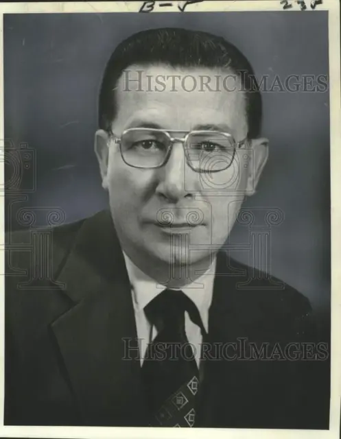 1974 Press Photo Leopold P. Oberst, vice president of New York Telephone Company