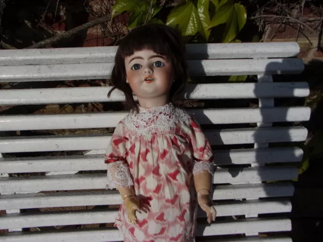 ancienne poupée tête porcelaine SFBJ déposé