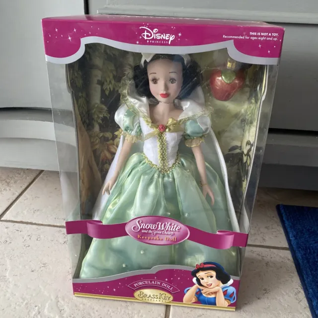 Disney Princess Snow White Brass Key Collectible Keepsakes Porcelain Doll 2004