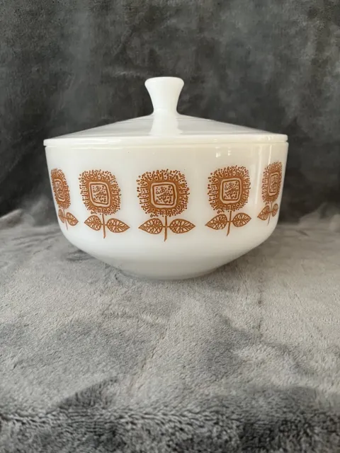 Vintage 1960's Federal milk glass Sunflower Casserole bowl with Lid 2.5 quart