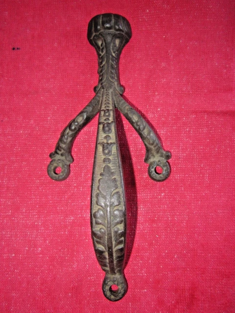 REAL ANTIQUE UNUSUAL 3 1/2" x 8" ORNATE PATENT 1901 K35 CAST IRON PULL HANDLE