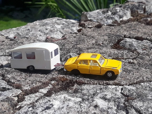 Majorette Peugeot 404 Break Blanche - Miniature à Restaurer - Rail Route