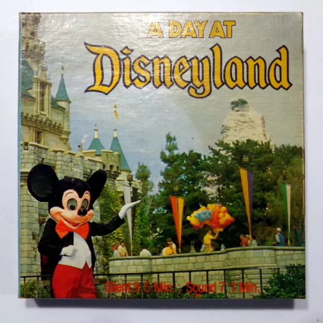 A DAY AT DISNEYLAND Super 8 Film Walt Disney Home Movies Color with Pamphlet