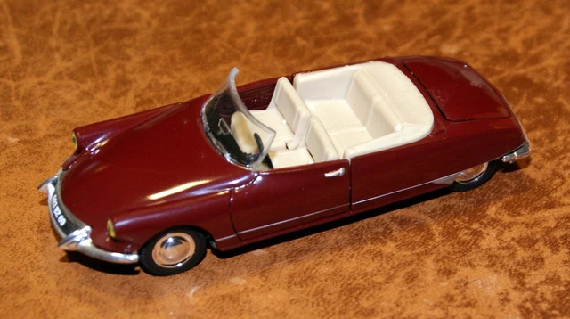 Citroën - DS19 Salon de Paris 1955 - Norev - 1/18 - Autos Miniatures