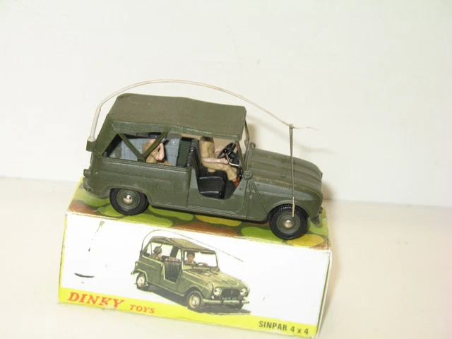 Dinky Toys Renault 4L Sinpar Gendarmerie Militaire + Fixe Antenne + Ant. Grise A